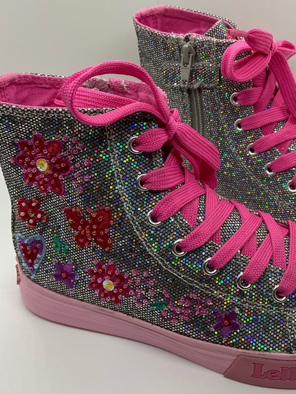 NWT GIRLS LELLI KELLY Hi Tops Silver Glitter, Beaded & Embroidered Size 3.5 (35)